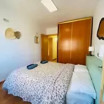 Piso Shic De Playa Fenals Con Terraza Y Piscina